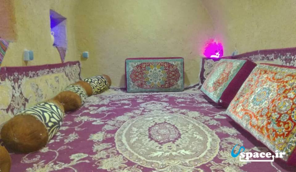 اتاق اقامتگاه بوم گردی گینای - سامان - روستای کاهکش